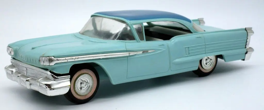 JoHan 1958 Oldsmobile 98 4-Door Hardtop with Interior Original