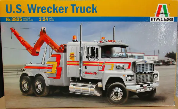 Italeri U.S. Wrecker Tow Truck - Spotlight Hobbies