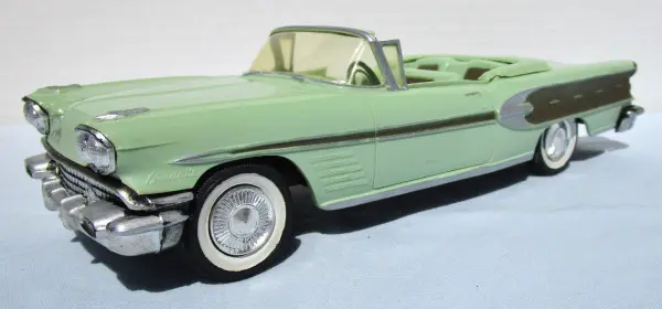 AMT 1958 Pontiac Bonneville Convertible Promo - Spotlight Hobbies