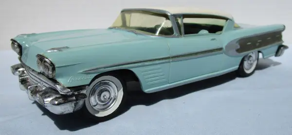 AMT 1958 Pontiac Bonneville Hardtop Promo - Spotlight Hobbies