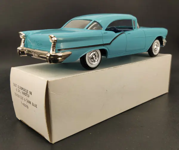 JoHan X-EL 1957 Oldsmobile 98 4-Door Hardtop Promo