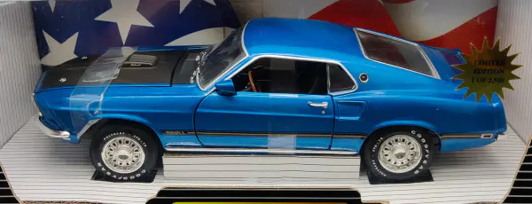 American Muscle 1:18 1969 Ford Mustang Mach 1, Metallic Blue