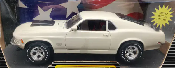 ERTL – Ford Mustang Boss 302 1970 – Édition 40e Anniversaire – 1:18 – Métal – Rouge