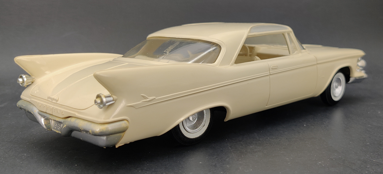 1960 Ford Thunderbird promo model car - a photo on