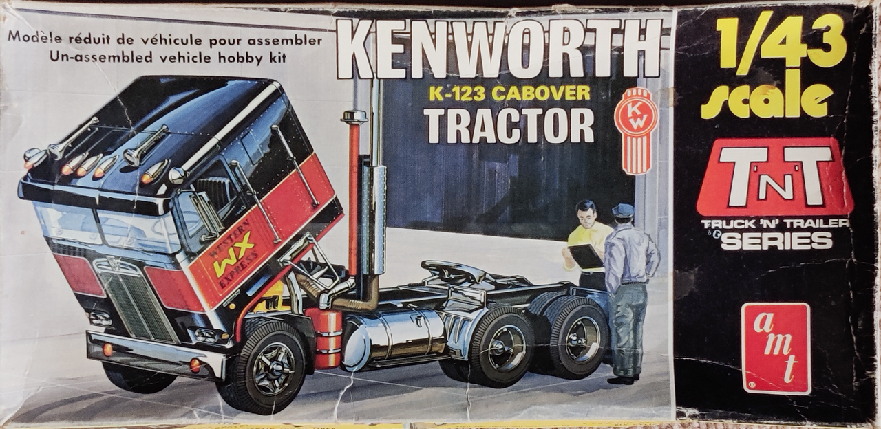 AMT Kenworth K-123 Cabover Gulf 1:25 Scale Model Kit | Auto