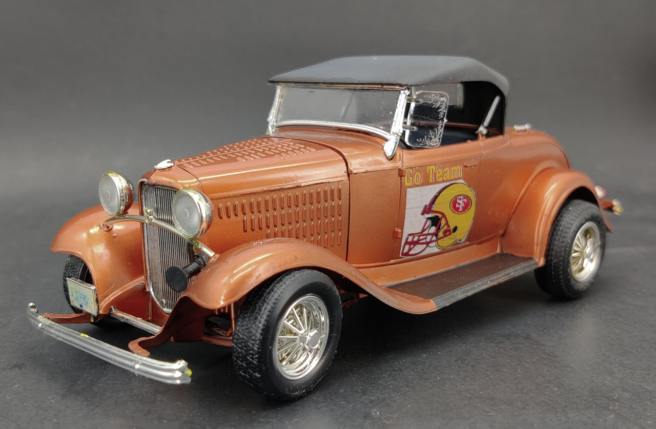 Monogram 1932 Ford Roadster Street Rod Built Kit Spotlight Hobbies
