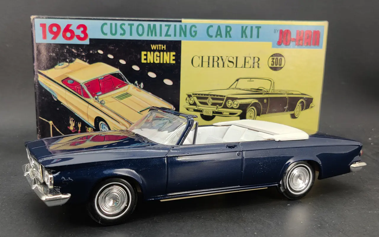 Jo-Han 1963 Chrysler 300 Convertible Built Kit with Box