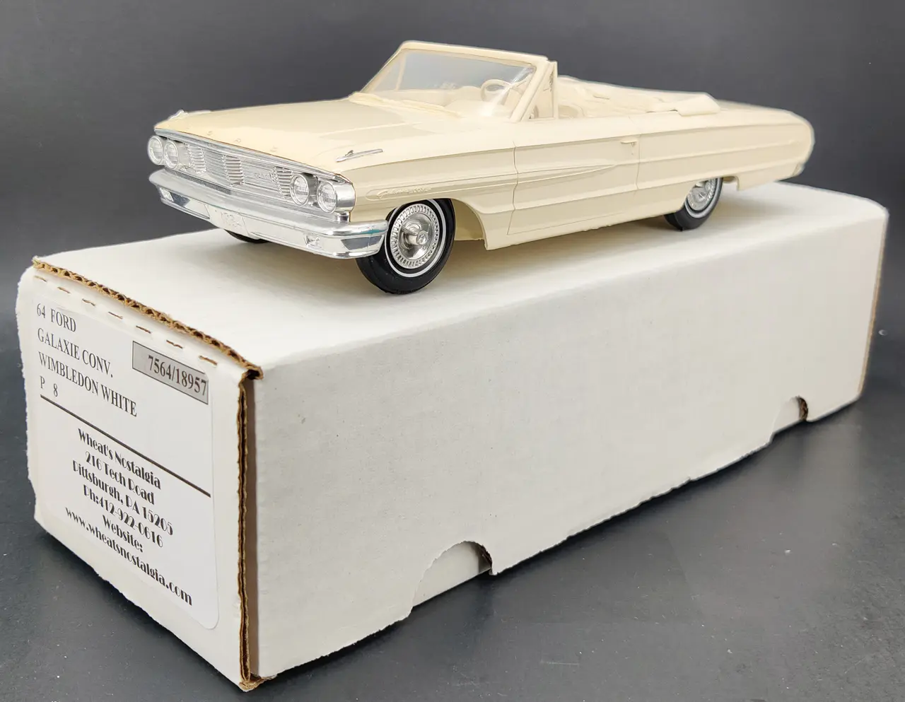 AMT 1964 Ford Galaxie 500 XL Convertible Promo - Spotlight Hobbies