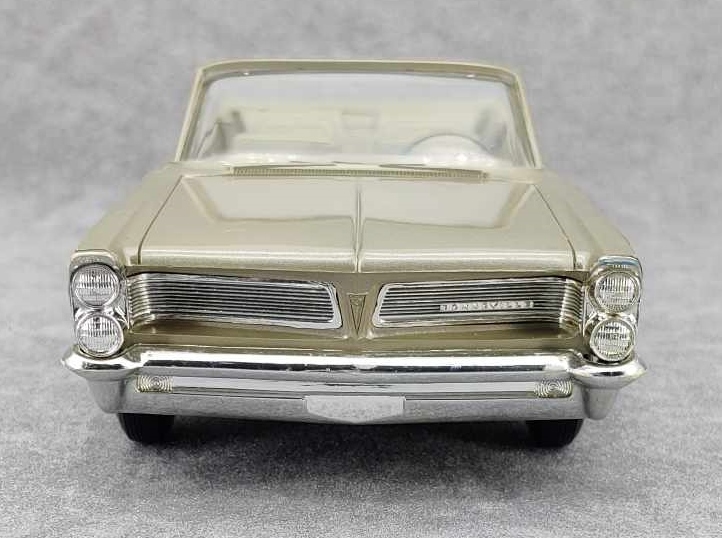 AMT 1963 Pontiac Bonneville Convertible Promo - Spotlight Hobbies