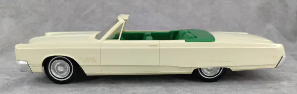 Jo-Han X-EL 1968 Chrysler 300 Convertible Promo - Spotlight Hobbies