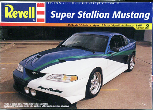 Ford Mustang Coupé 1998 Super Stallion 72712 Autoart in OVP Modellbau