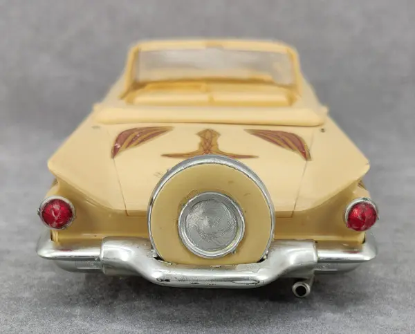 自動車 3in1 1960 convertible kit AMT 1960 Buick Convertible Built Kit - Spotlight Hobbies