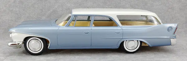 ニック＠Plymouth Station Wagon プラモデル 1/25 1/25 SCALE 1960 VINTAGE DEALER PROMOTIONAL JOHAN TAN