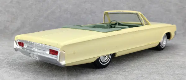 Jo-Han 1965 Chrysler 300 Convertible Promo - Spotlight Hobbies