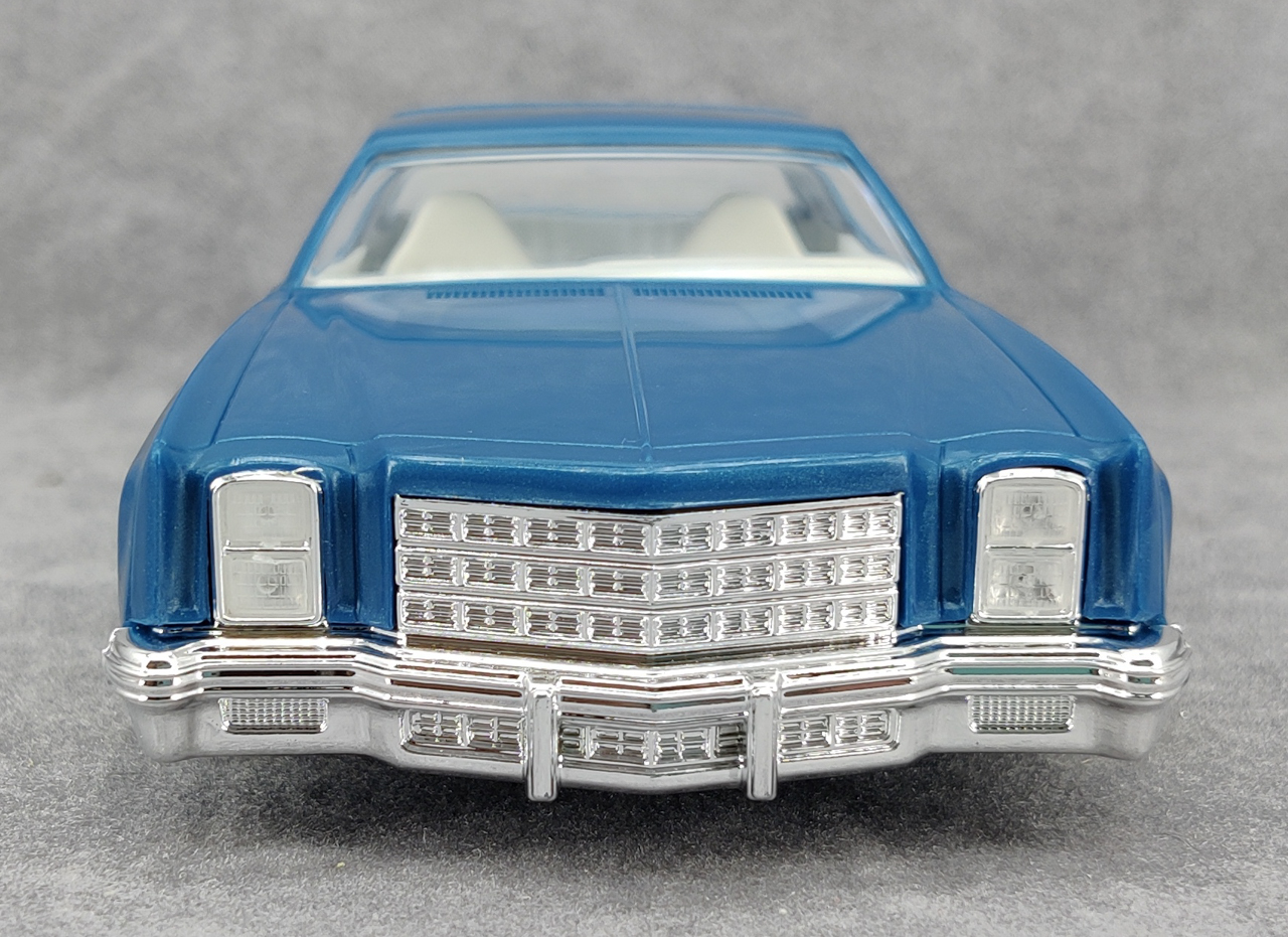 Revell 1/64 Lowriders 38 chevy sedan delivery (A07