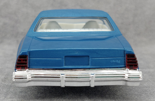 Miniature Revell Lowrider – 1977 Chevrolet Monte Carlo – Bleu – 1:64 – Neuf