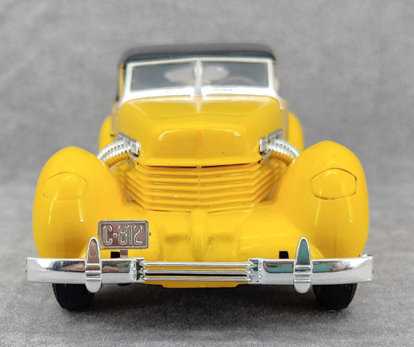 Monogram 1937 Cord Supercharged 812 Convertible Built Kit