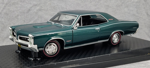 Classic Metal Works 1966 Pontiac GTO Royal Bobcat
