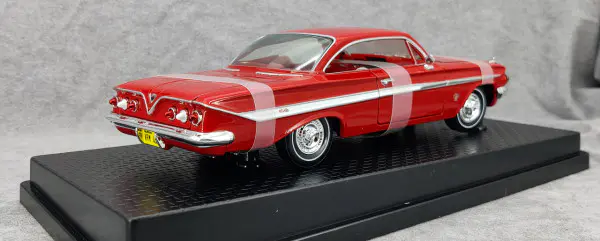 Classic Metal Works 1961 Chevy Impala SS 409 - Spotlight Hobbies