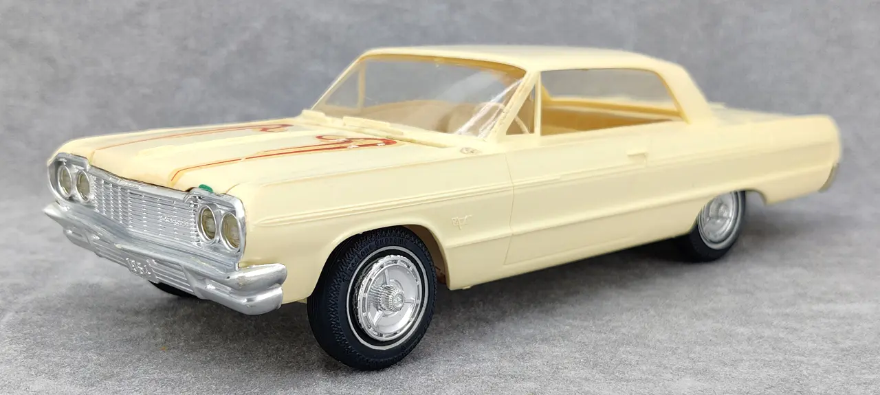 64 Chevy Impala SS Hardtop 未組立キット 1964 Chevrolet Impala-SS Silver hard top dealer promo model