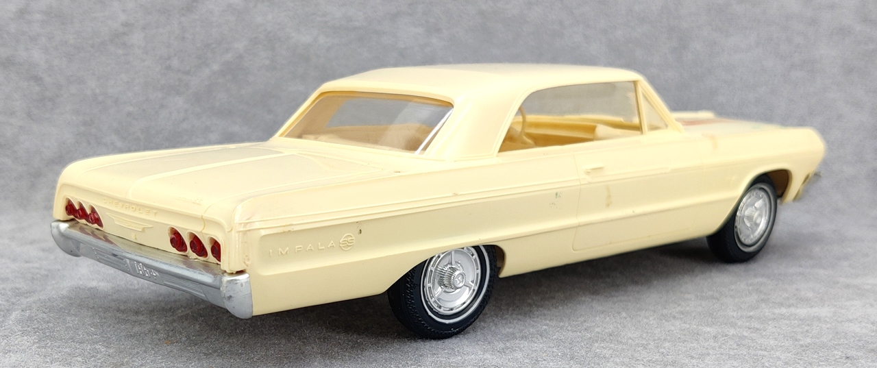 【絶版】 amt 旧ロゴ '64 Chevrolet Impala SS 89年 AMT 1964 Chevy Impala SS Hardtop Original Built Kit - Spotlight
