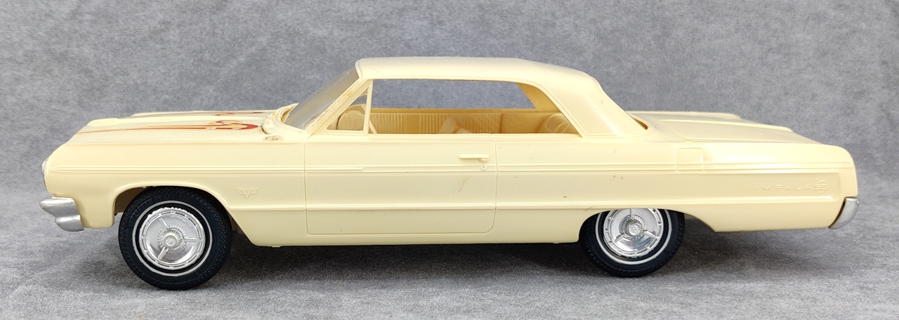 AMT 1964 Chevy Impala SS Hardtop Original Built Kit - Spotlight Hobbies
