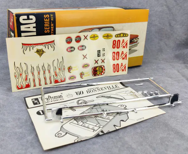 AMT Craftsman 1960 Pontiac Bonneville Hardtop Built Kit with Box
