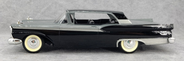 Memory Lane 1959 Ford Galaxie 500 Hardtop Promo - Spotlight Hobbies